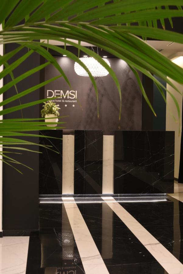 Demsi Palace Hotel & Restaurant Foggia Exterior foto